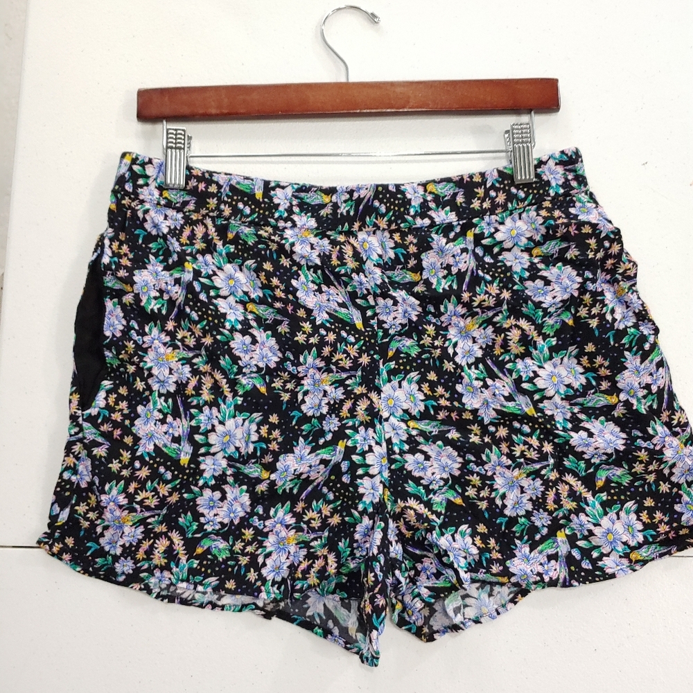 ANTHROPOLOGIE BRAND PRINT SHORTS